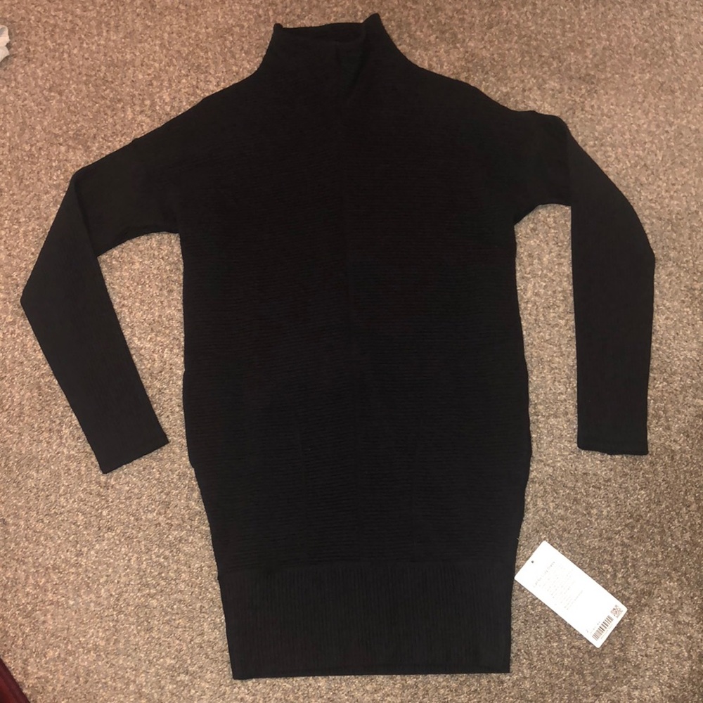 Lululemon call for cozy dress. 2